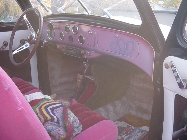 http://www.thesamba.com/vw/gallery/pix/120681.jpg