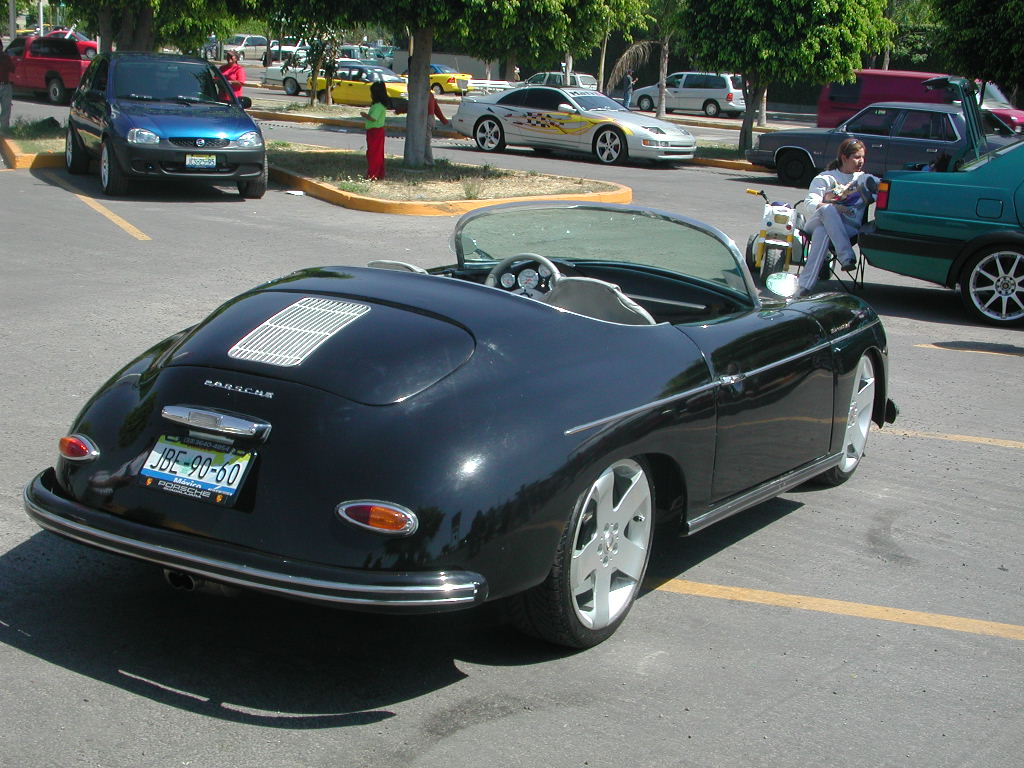 http://www.thesamba.com/vw/gallery/pix/74054.jpg
