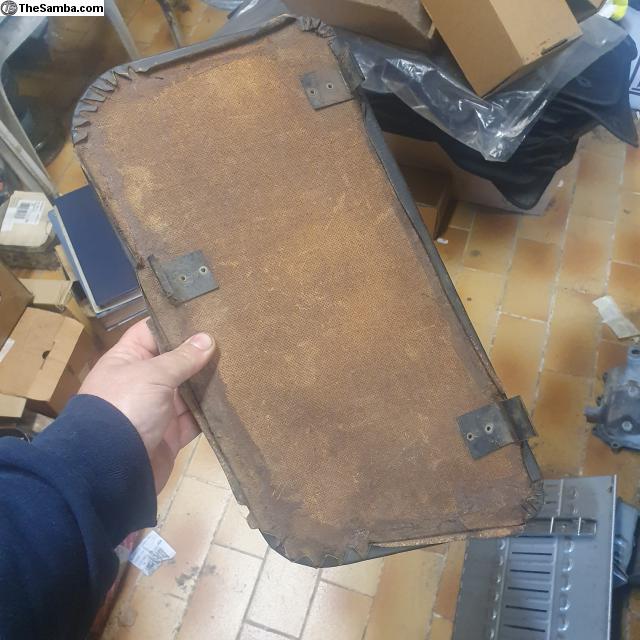 Image may have been reduced in size. Click image to view fullscreen.