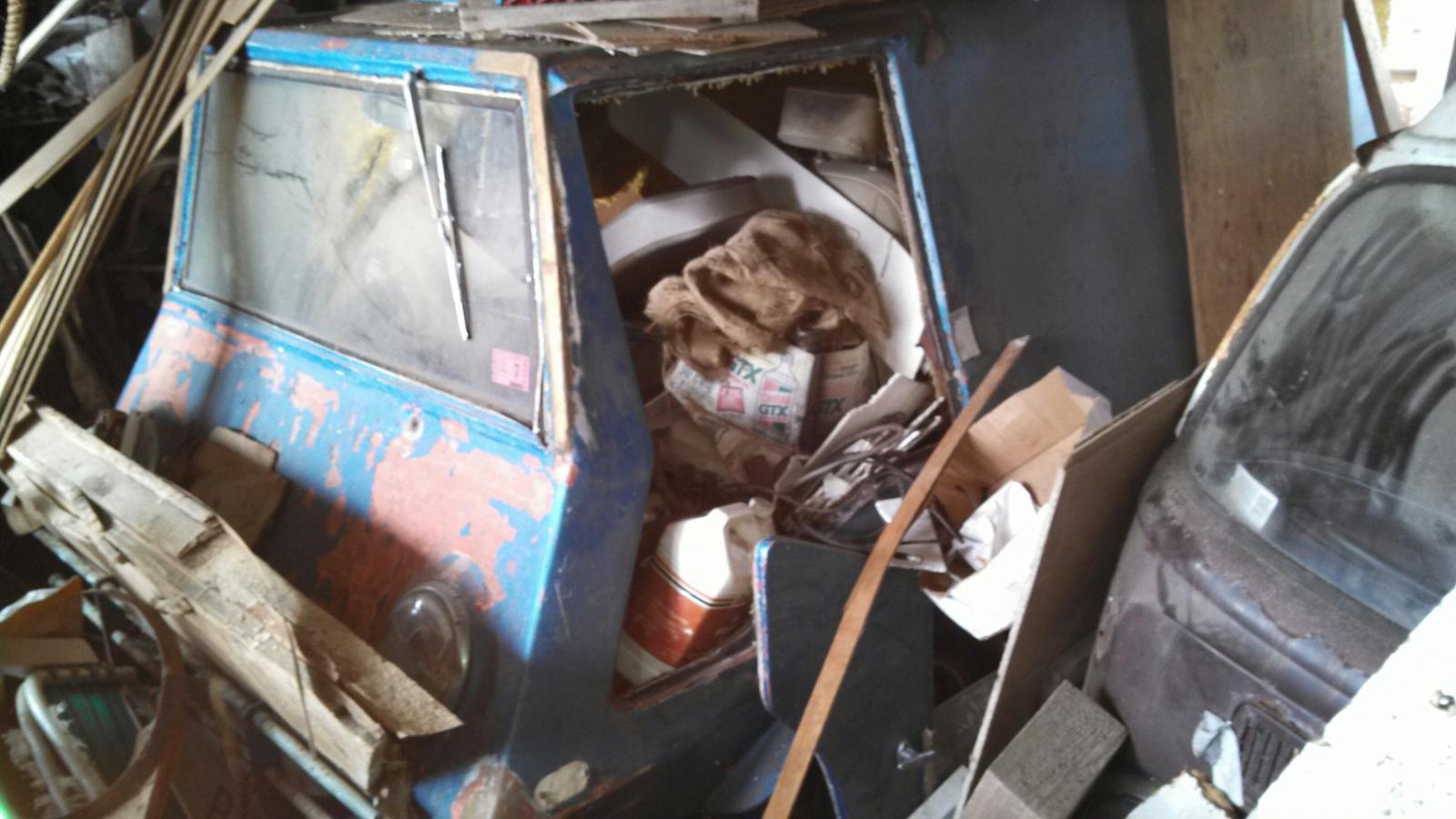 Image may have been reduced in size. Click image to view fullscreen.