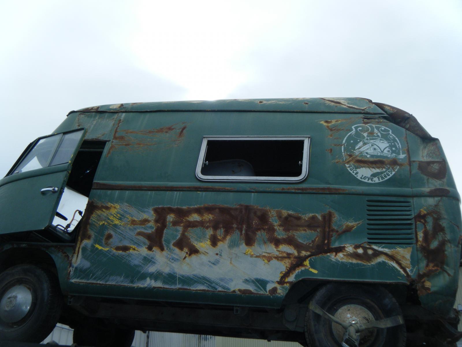 Image may have been reduced in size. Click image to view fullscreen.