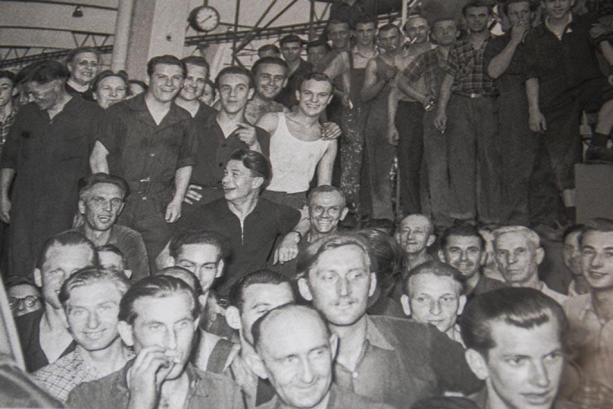 Image may have been reduced in size. Click image to view fullscreen.