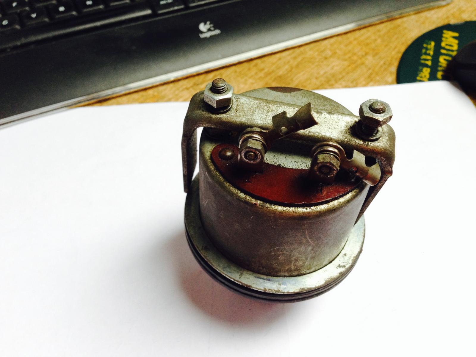 Image may have been reduced in size. Click image to view fullscreen.