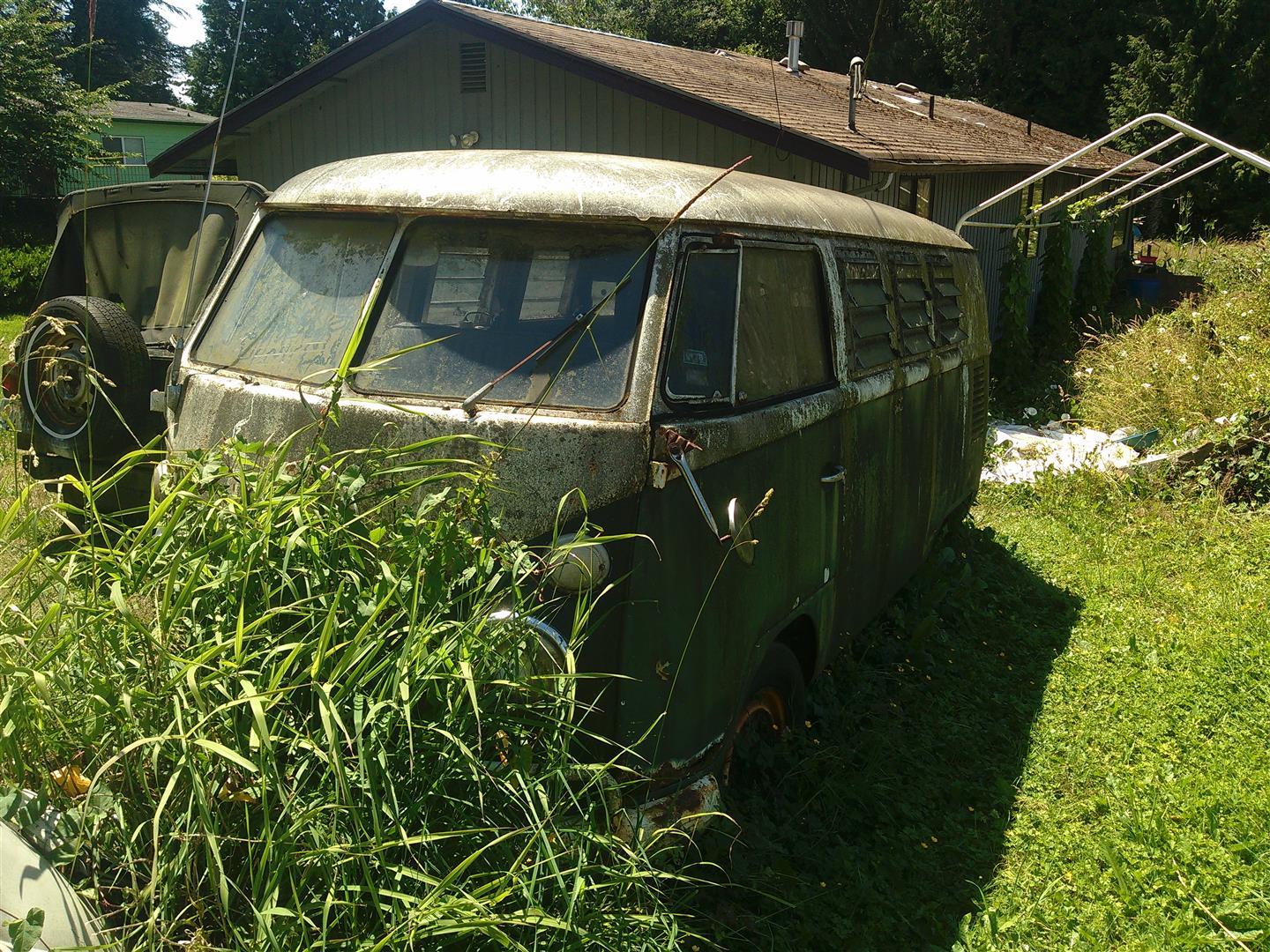 Image may have been reduced in size. Click image to view fullscreen.