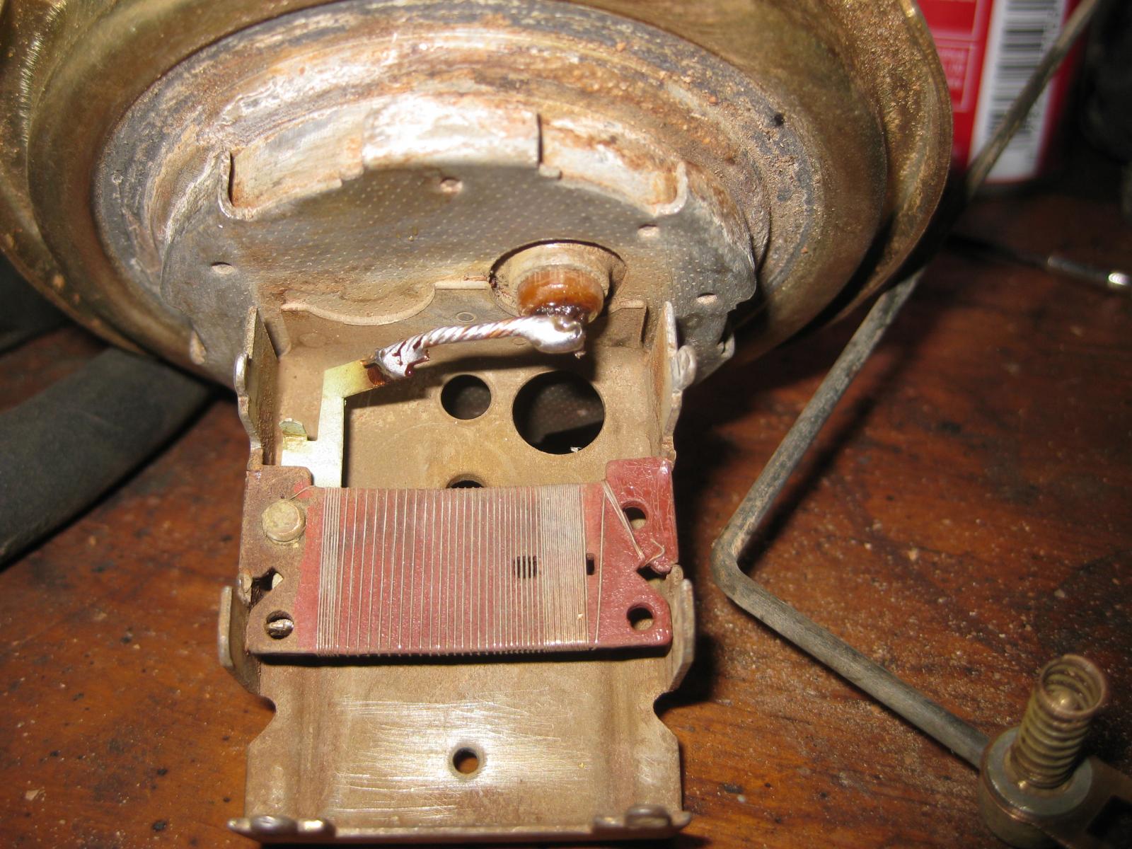 Image may have been reduced in size. Click image to view fullscreen.