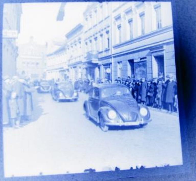 Image may have been reduced in size. Click image to view fullscreen.