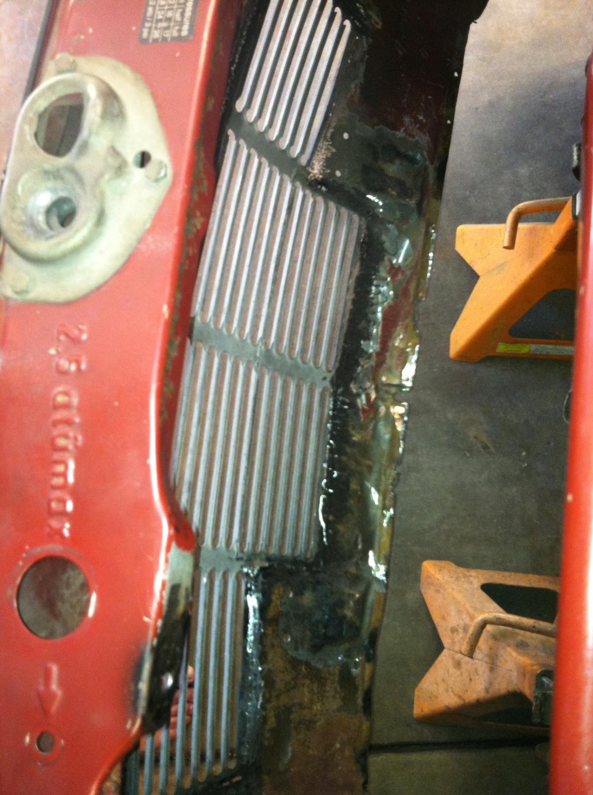 Image may have been reduced in size. Click image to view fullscreen.