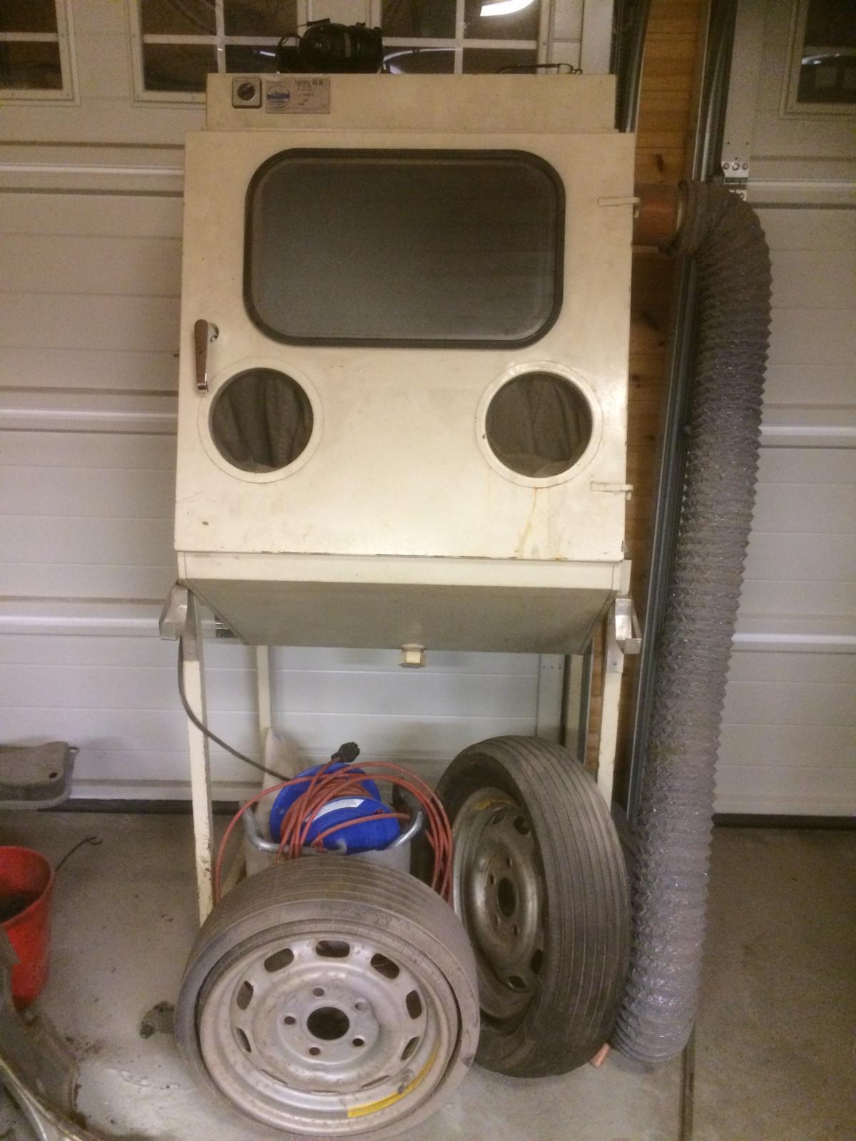 Image may have been reduced in size. Click image to view fullscreen.