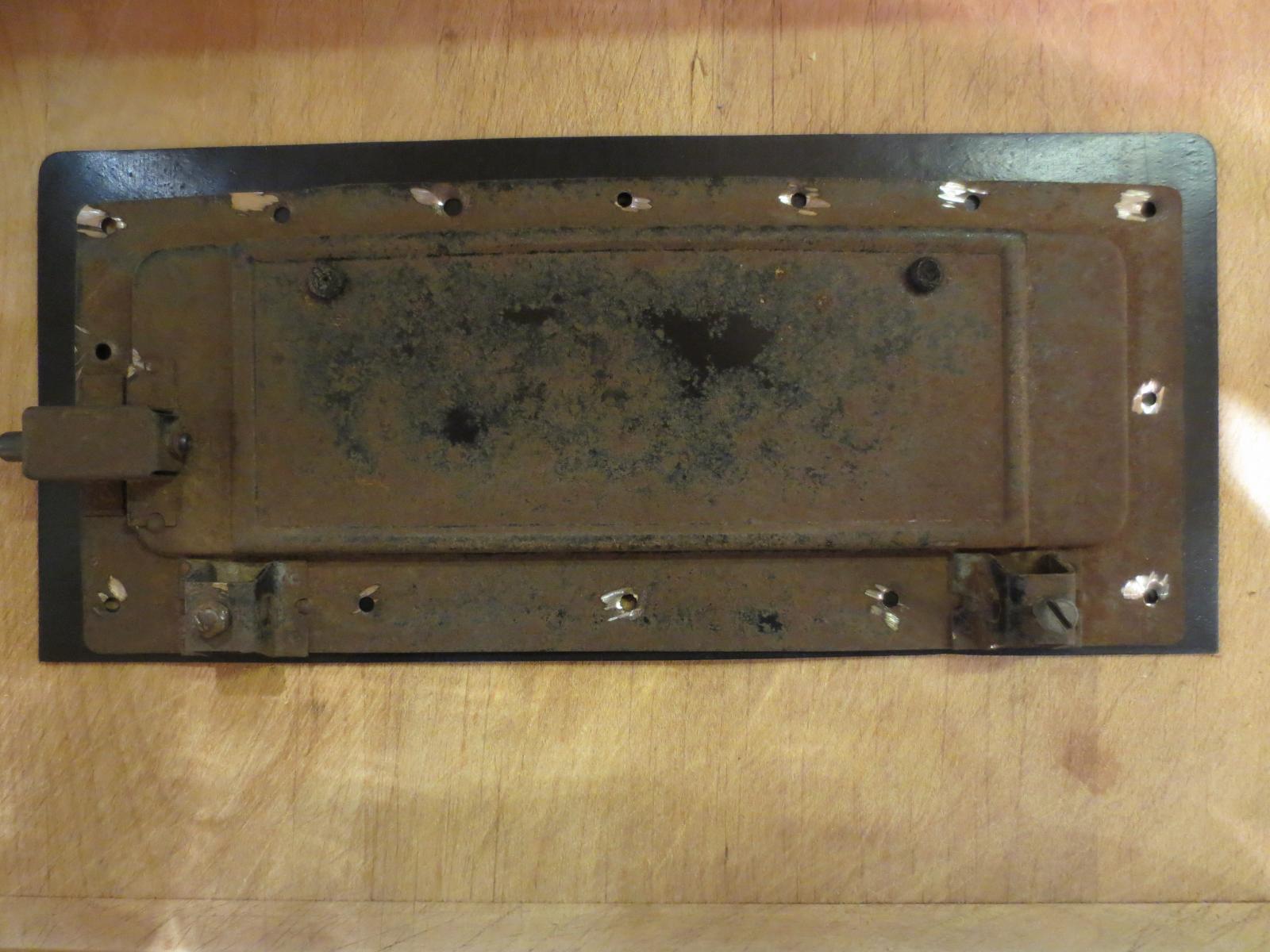 Image may have been reduced in size. Click image to view fullscreen.