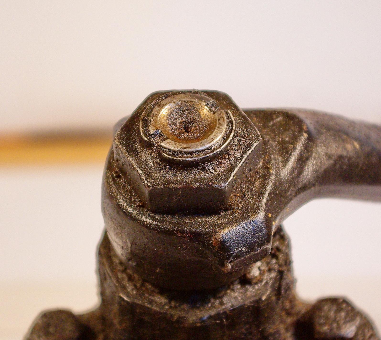 Image may have been reduced in size. Click image to view fullscreen.