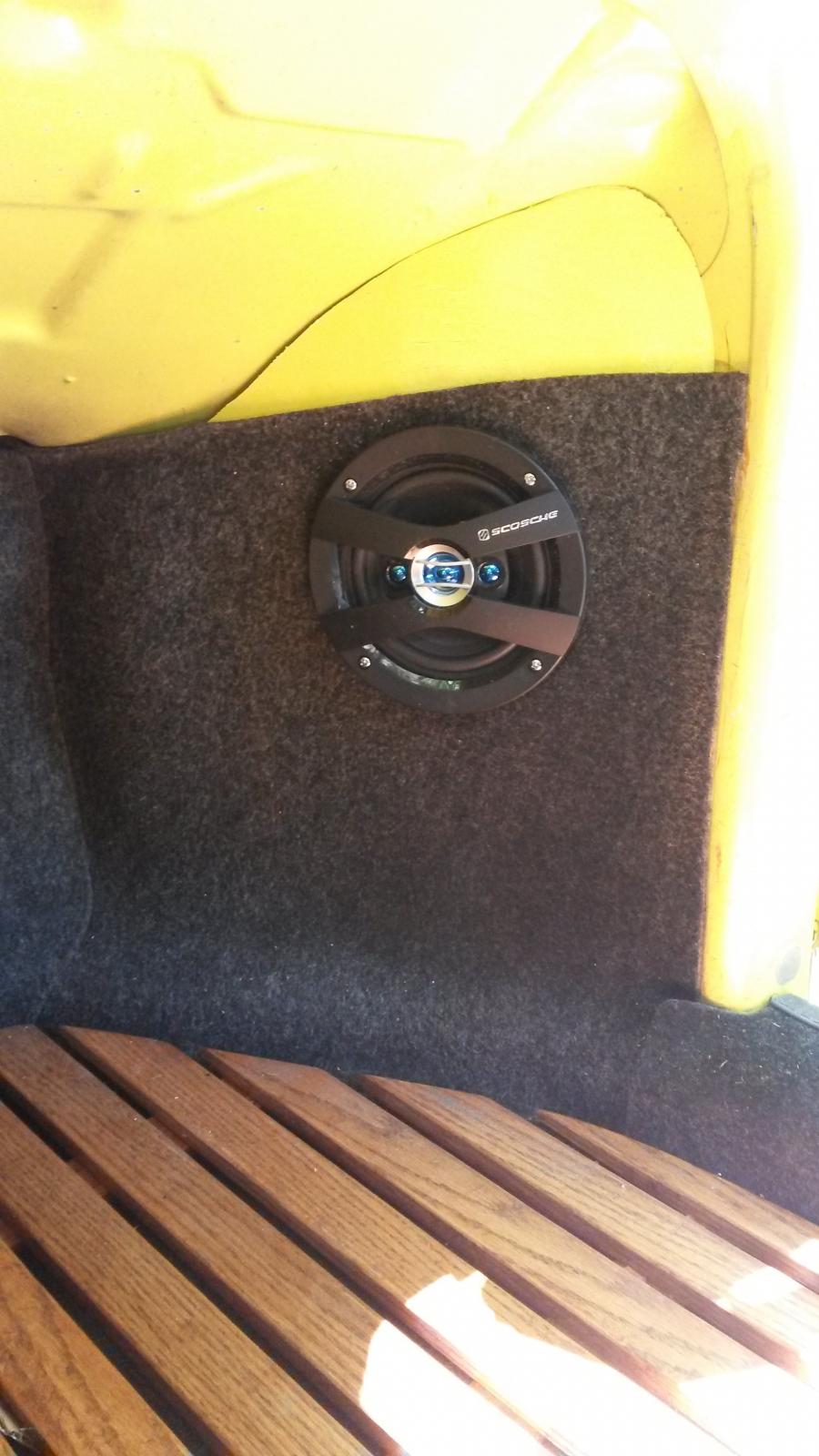 retrosound kick panels on Thesamba Com Beetle Late Model Super 1968 Up View Topic 74 Standard Kick Panels And Retrosound Knob Issue