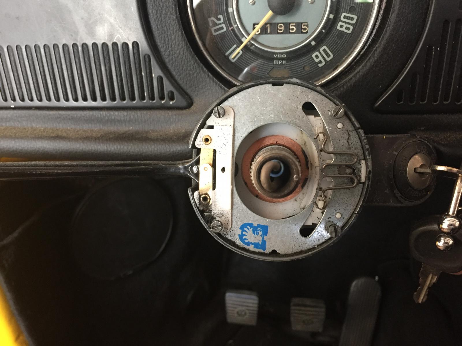 Compatible with 1968-1970 Volkswagen Beetle Turn Signal Switch Compatible with 1968-1970 Volkswagen Beetle Turn Signal Switch