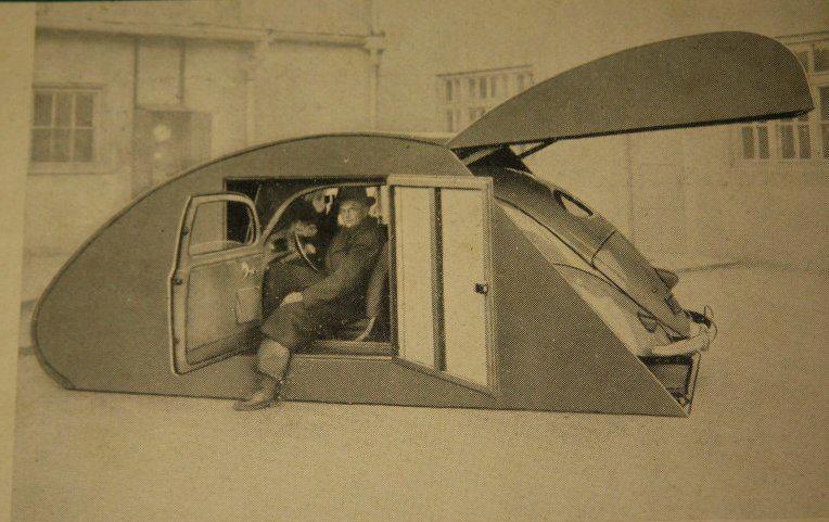 Image may have been reduced in size. Click image to view fullscreen.