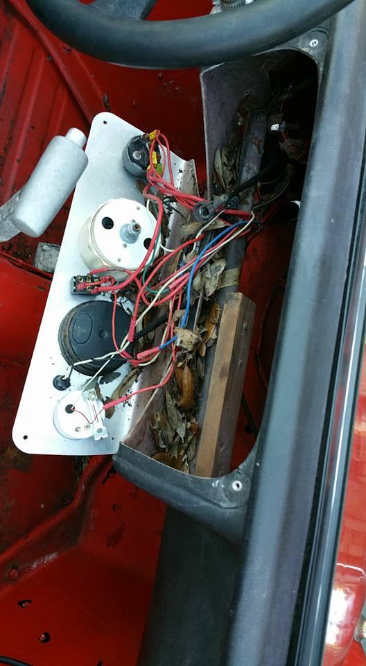 Image may have been reduced in size. Click image to view fullscreen.