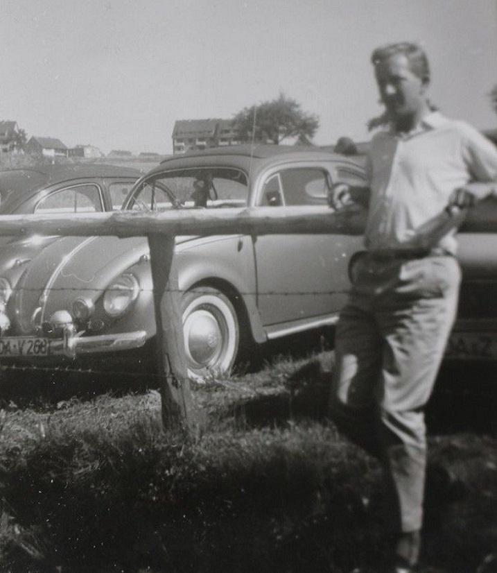 Image may have been reduced in size. Click image to view fullscreen.