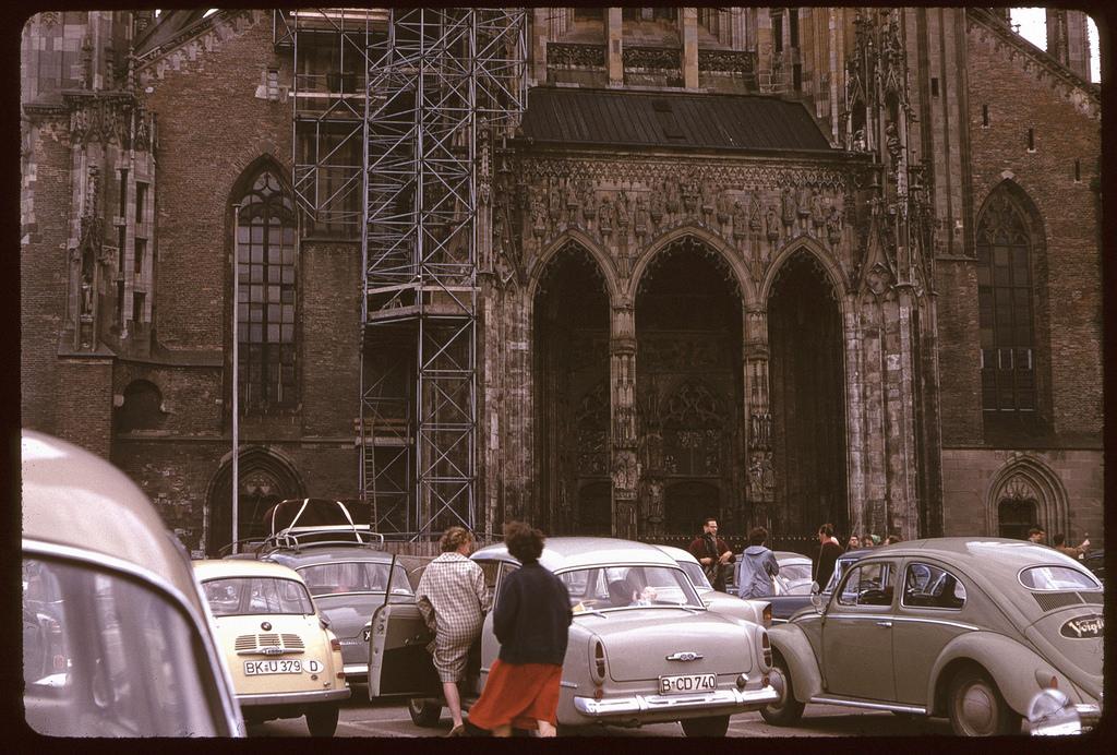 Image may have been reduced in size. Click image to view fullscreen.