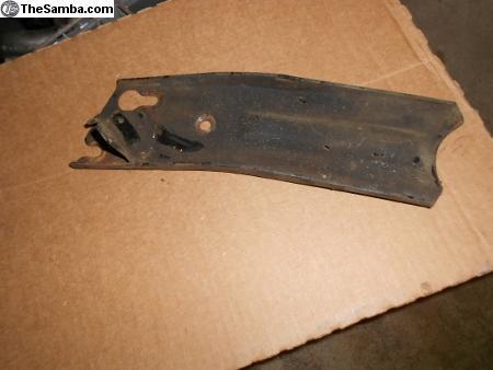 Image may have been reduced in size. Click image to view fullscreen.