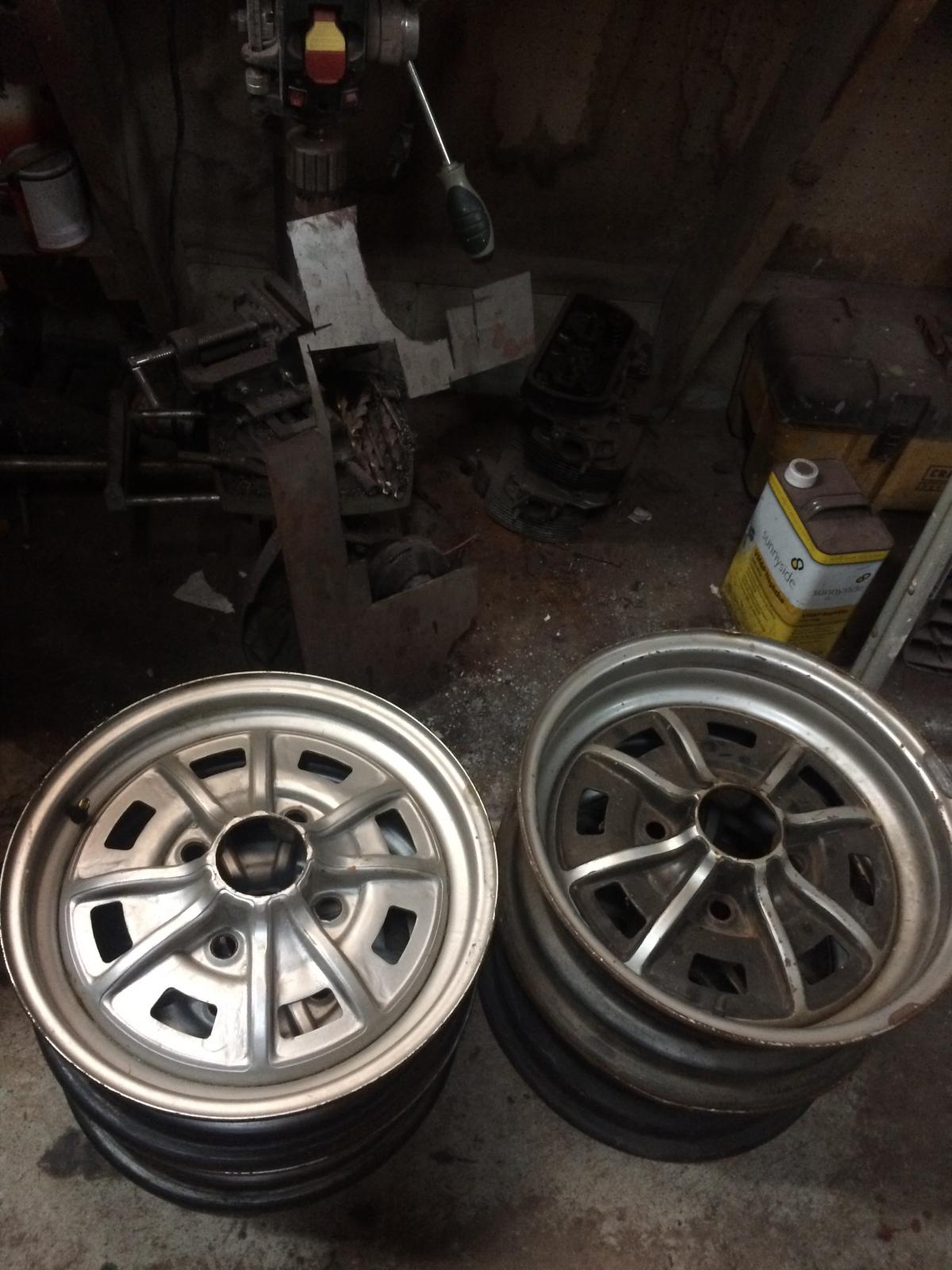 Image may have been reduced in size. Click image to view fullscreen.