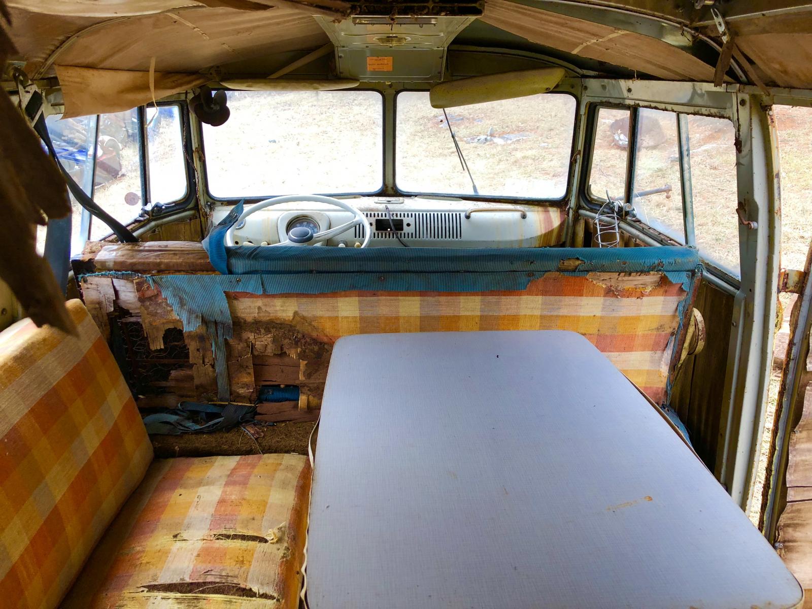 Image may have been reduced in size. Click image to view fullscreen.