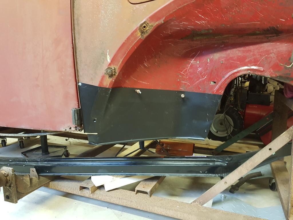 Image may have been reduced in size. Click image to view fullscreen.