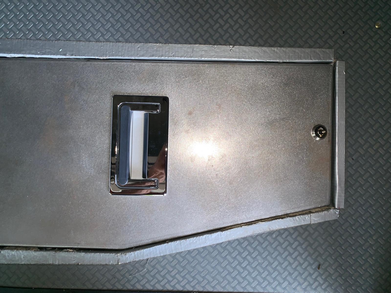 Image may have been reduced in size. Click image to view fullscreen.