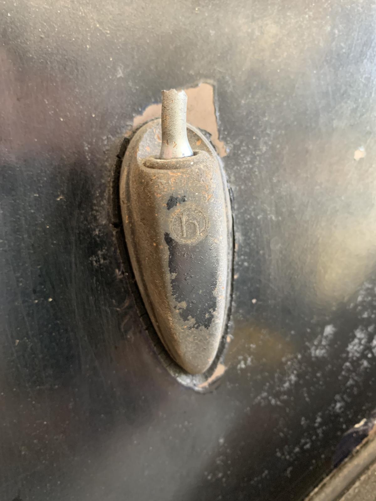 Image may have been reduced in size. Click image to view fullscreen.