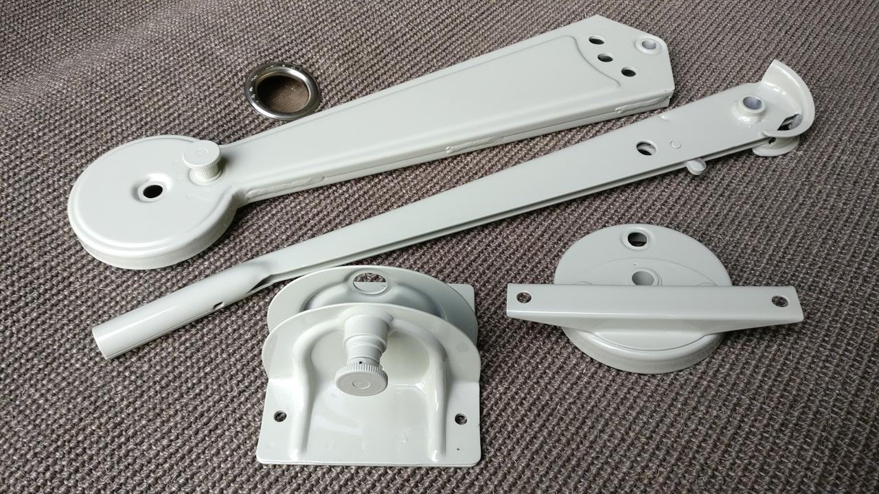 Image may have been reduced in size. Click image to view fullscreen.