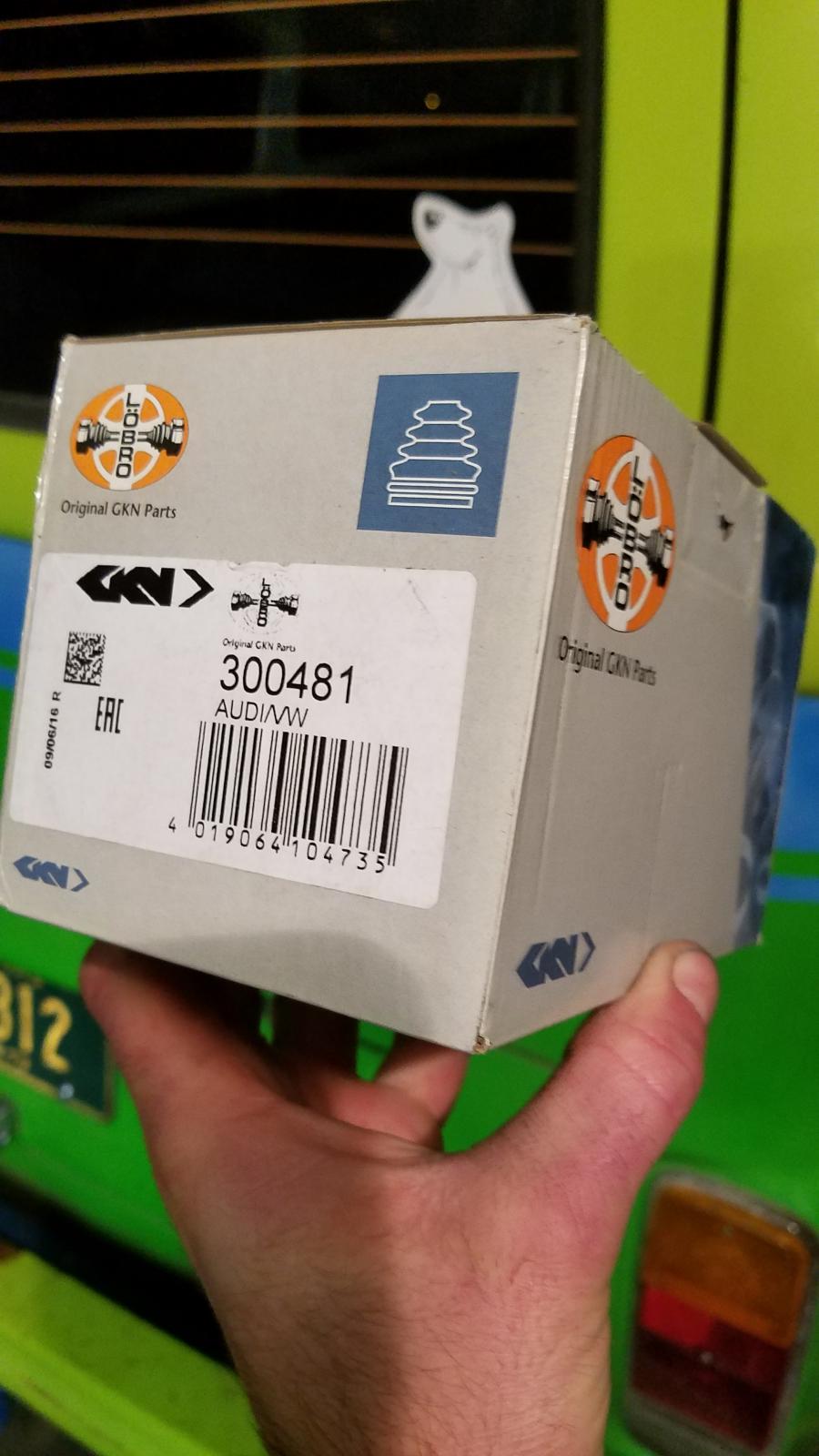 Image may have been reduced in size. Click image to view fullscreen.