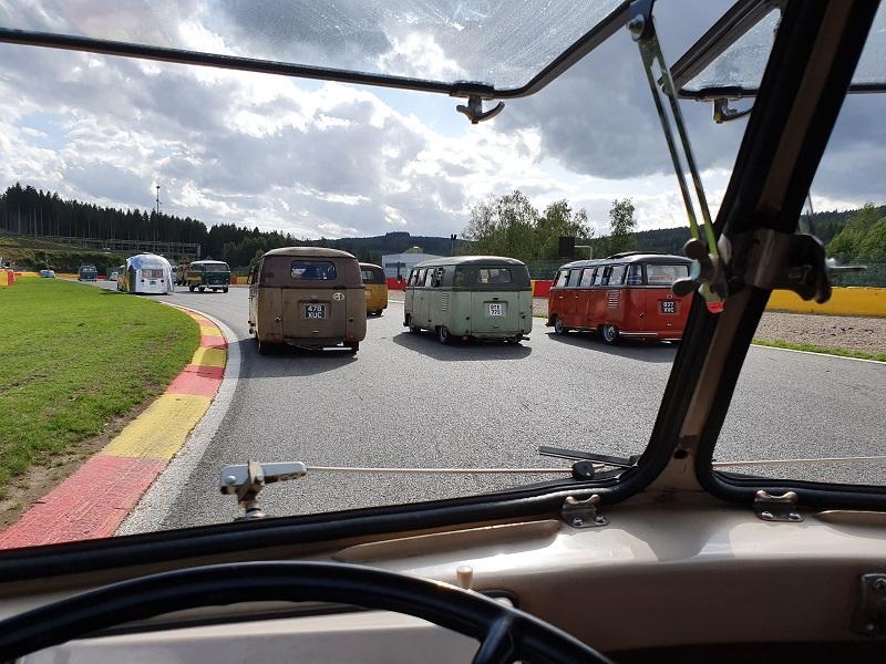 https://www.thesamba.com/vw/gallery/pix/1999381.jpg