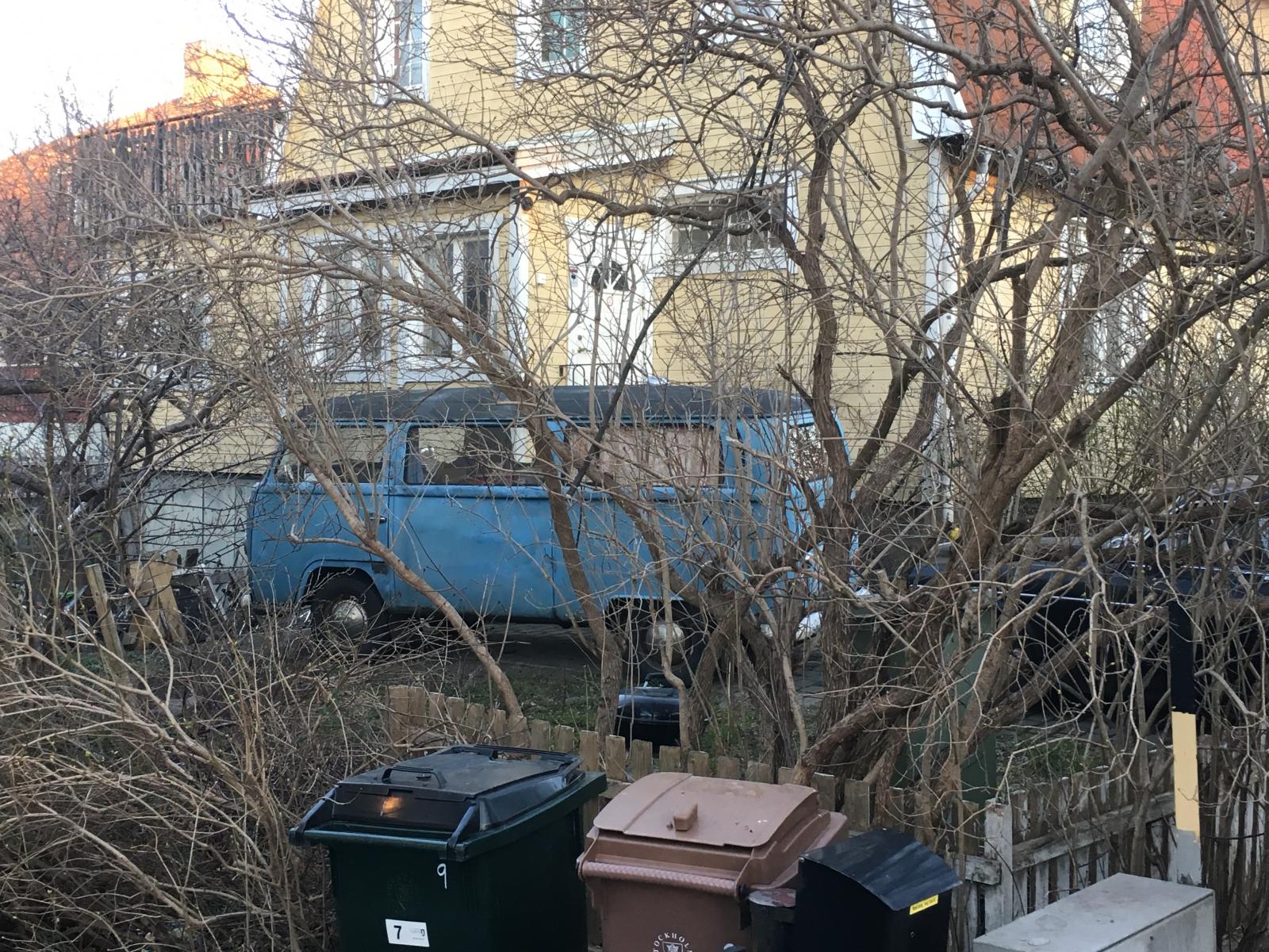 Image may have been reduced in size. Click image to view fullscreen.