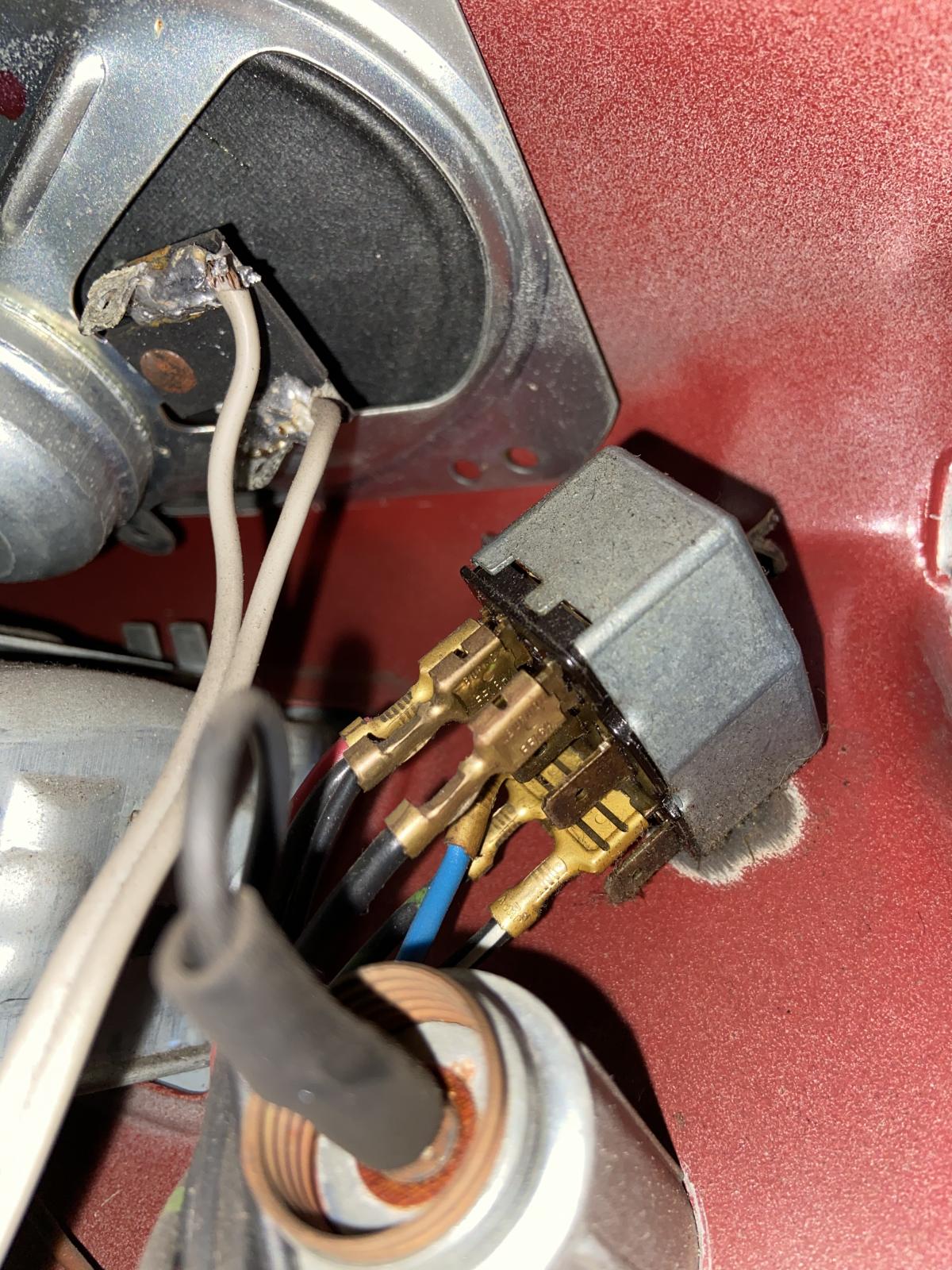 Image may have been reduced in size. Click image to view fullscreen.