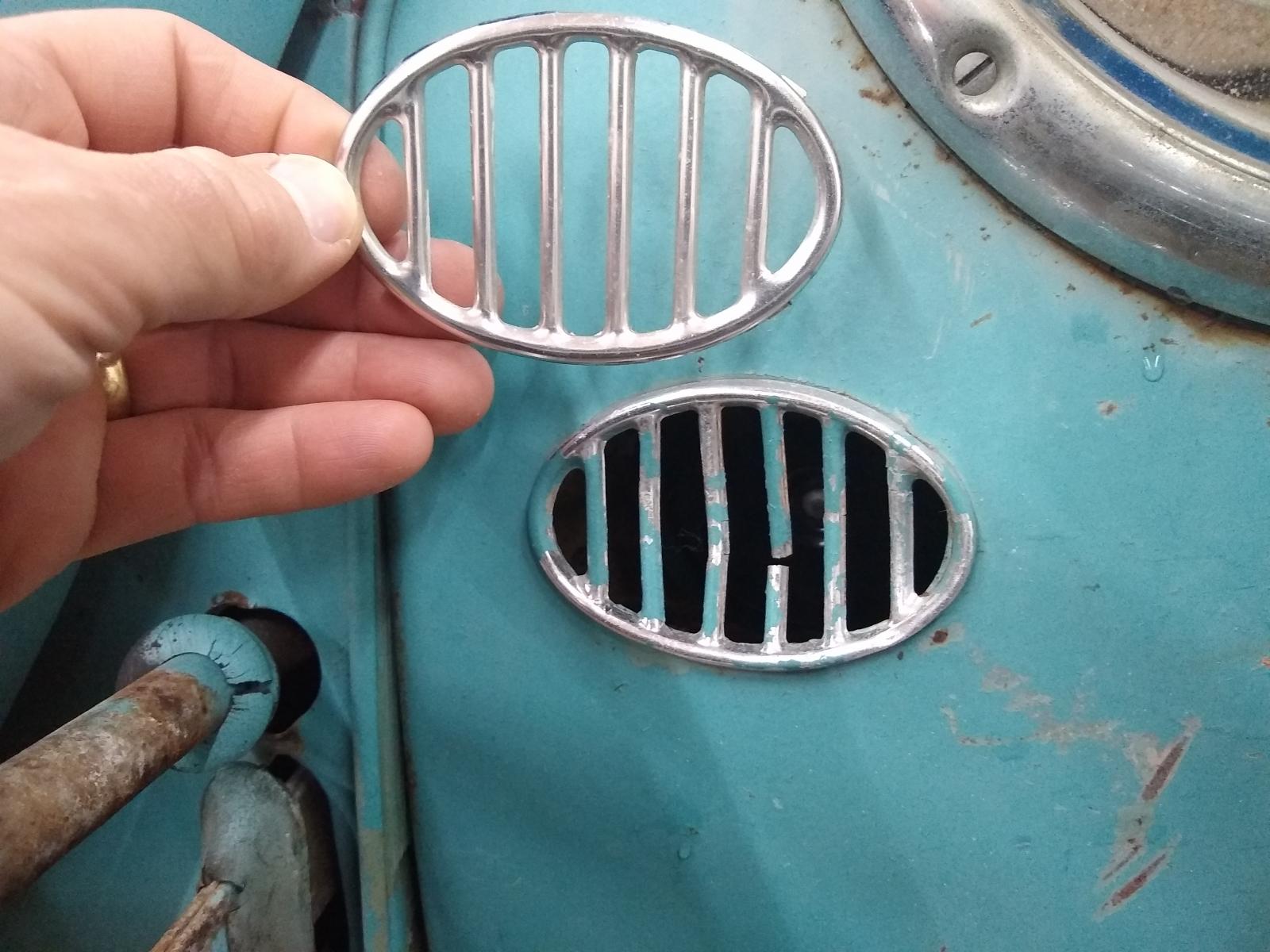 Image may have been reduced in size. Click image to view fullscreen.