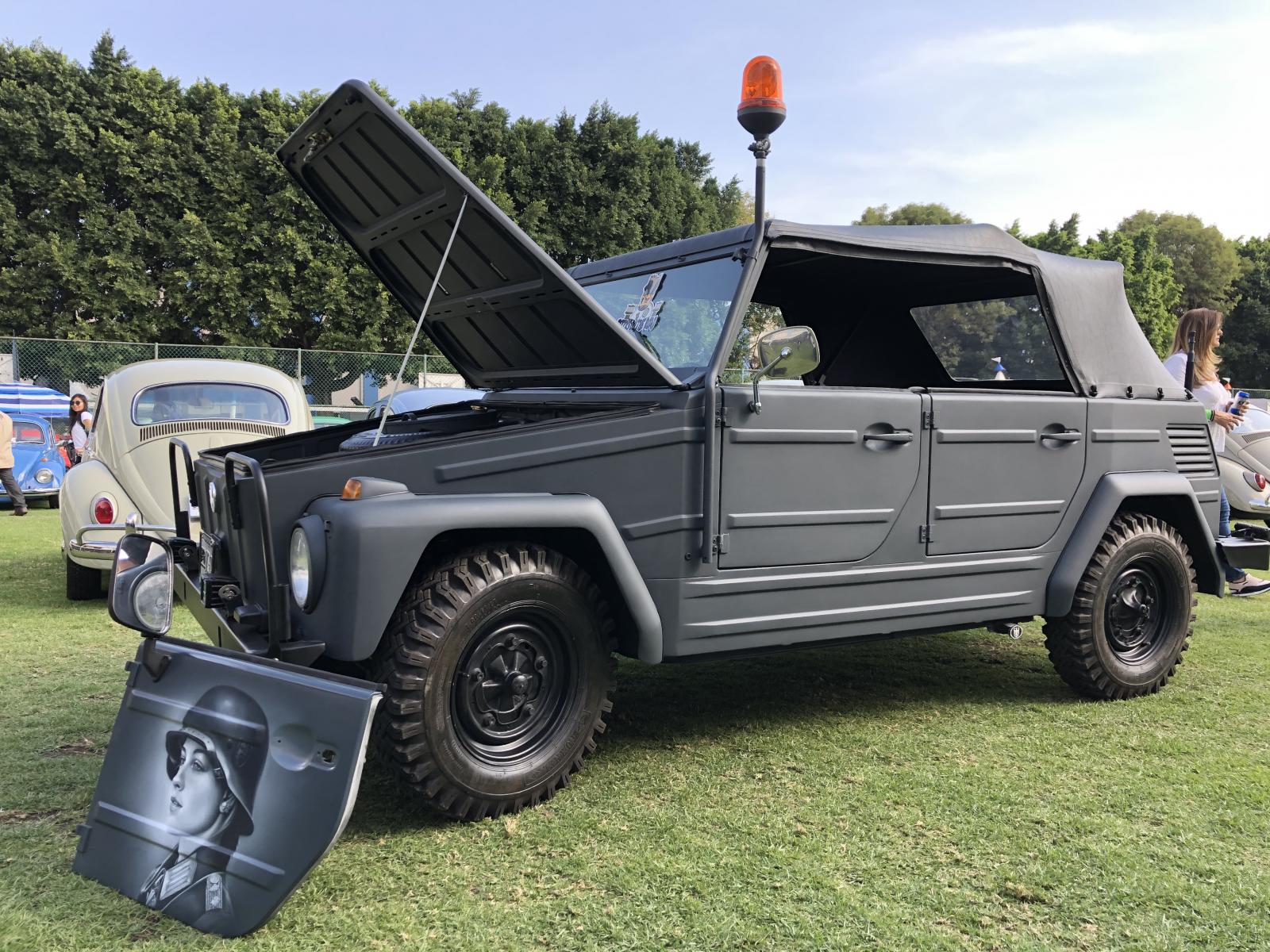 Image may have been reduced in size. Click image to view fullscreen.