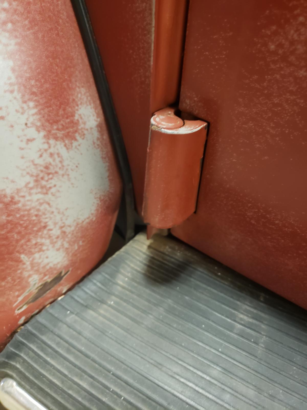Image may have been reduced in size. Click image to view fullscreen.