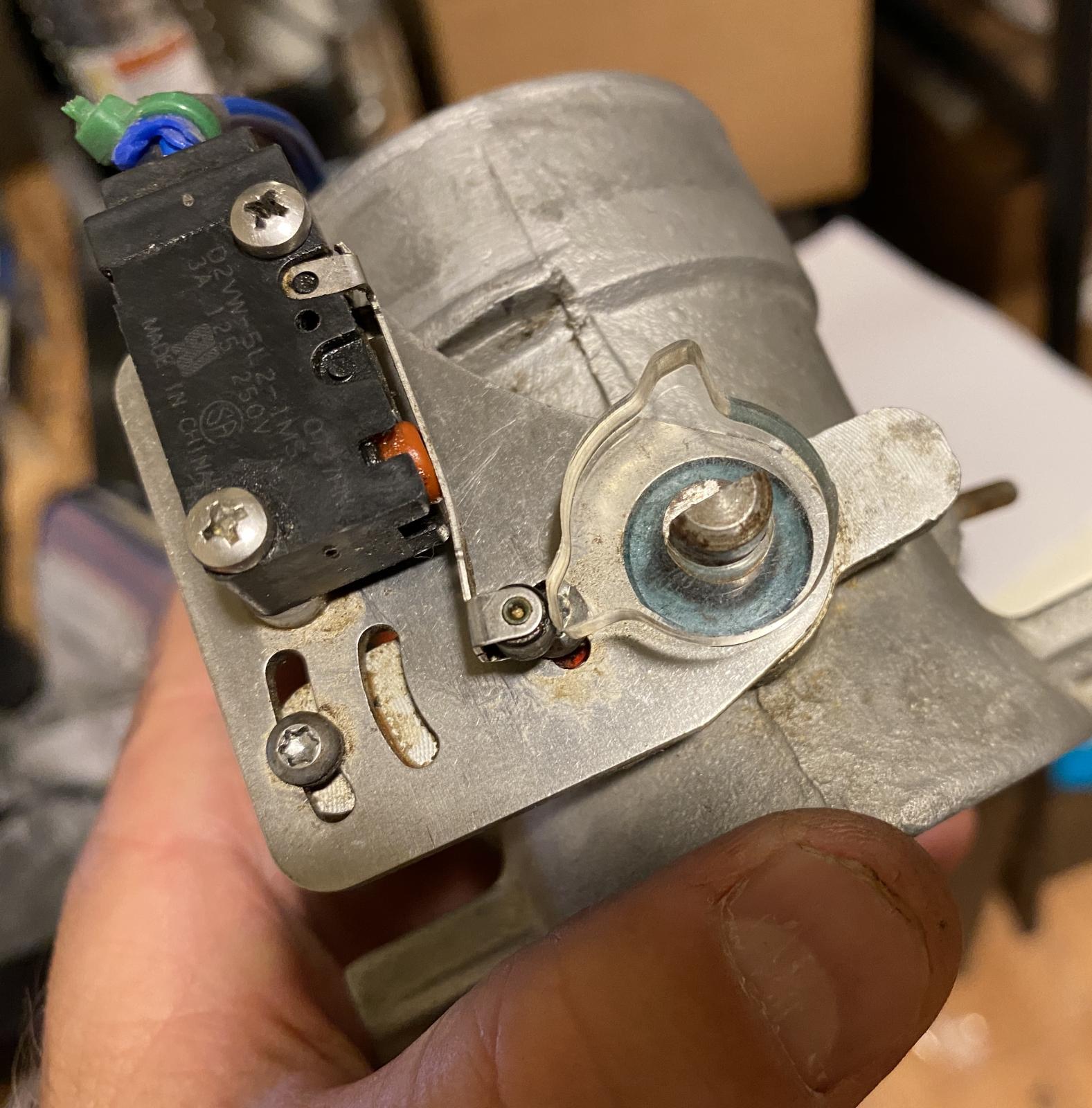 Image may have been reduced in size. Click image to view fullscreen.