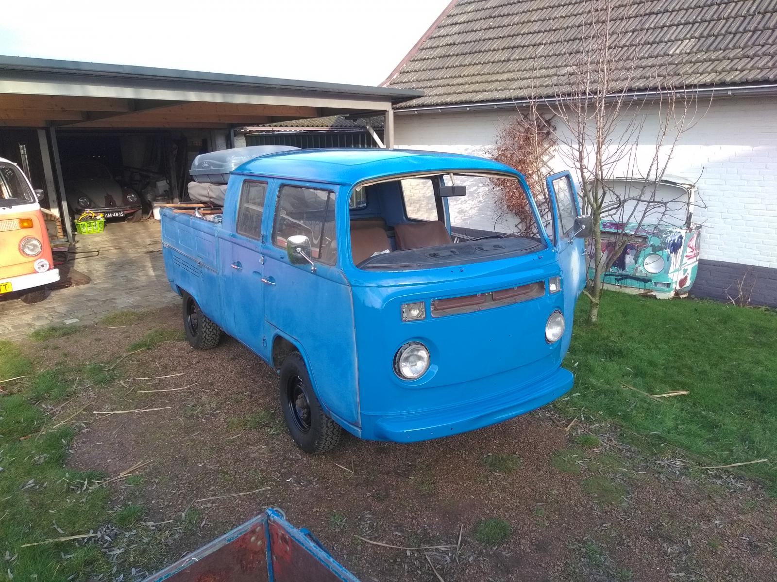 Image may have been reduced in size. Click image to view fullscreen.