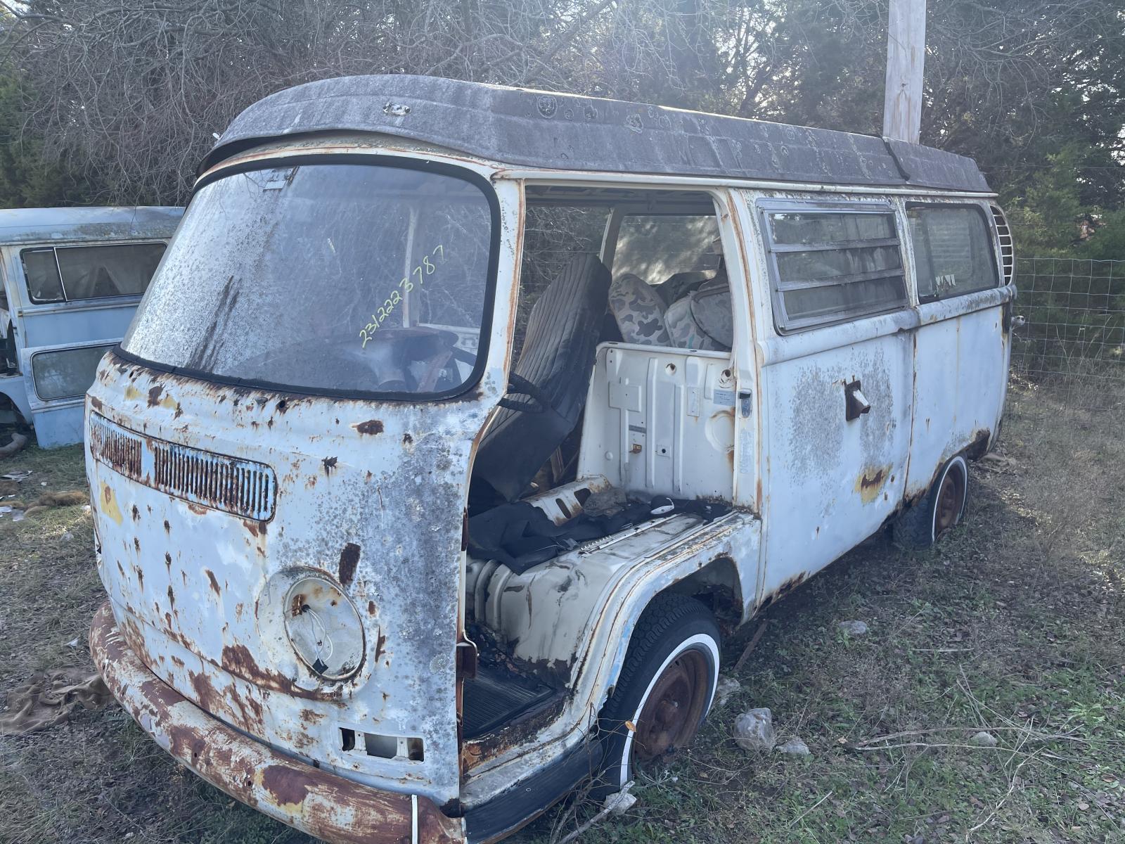 Image may have been reduced in size. Click image to view fullscreen.