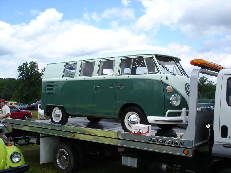 blue nike running shoes