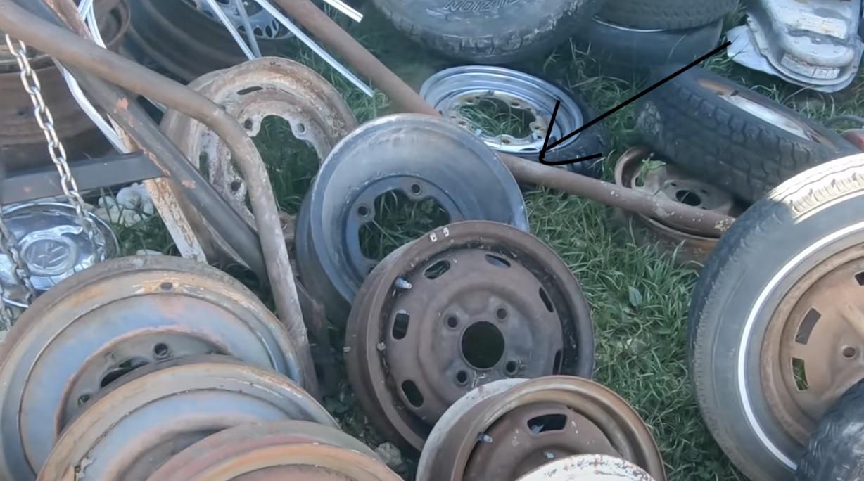 Image may have been reduced in size. Click image to view fullscreen.