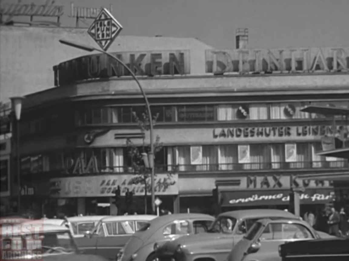 Image may have been reduced in size. Click image to view fullscreen.