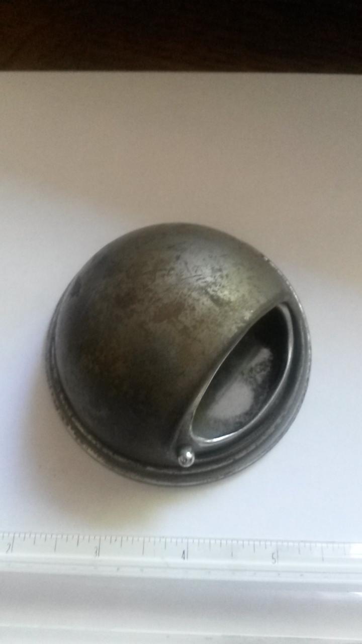 Image may have been reduced in size. Click image to view fullscreen.