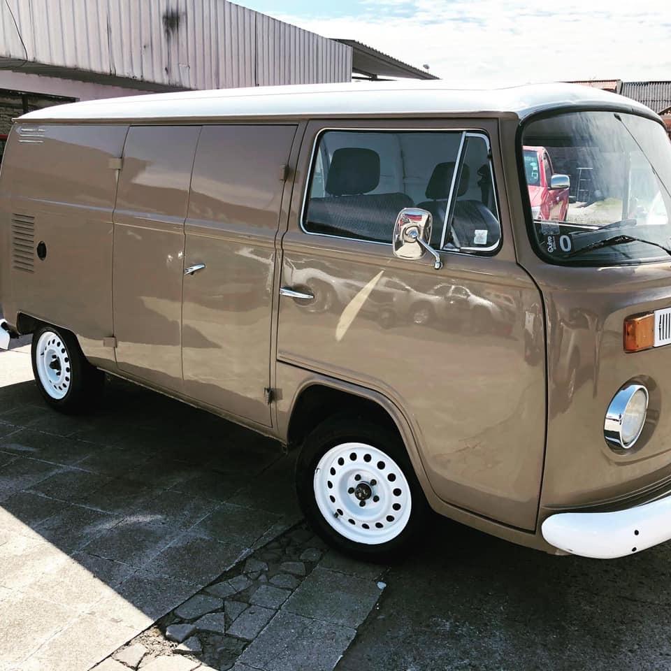 Gallery 1995 Brazilian, narrow hatch bay window panel van