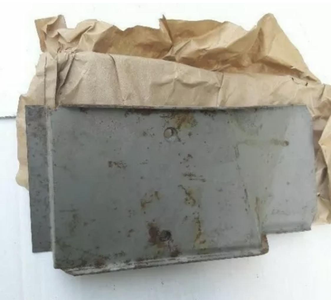 Image may have been reduced in size. Click image to view fullscreen.