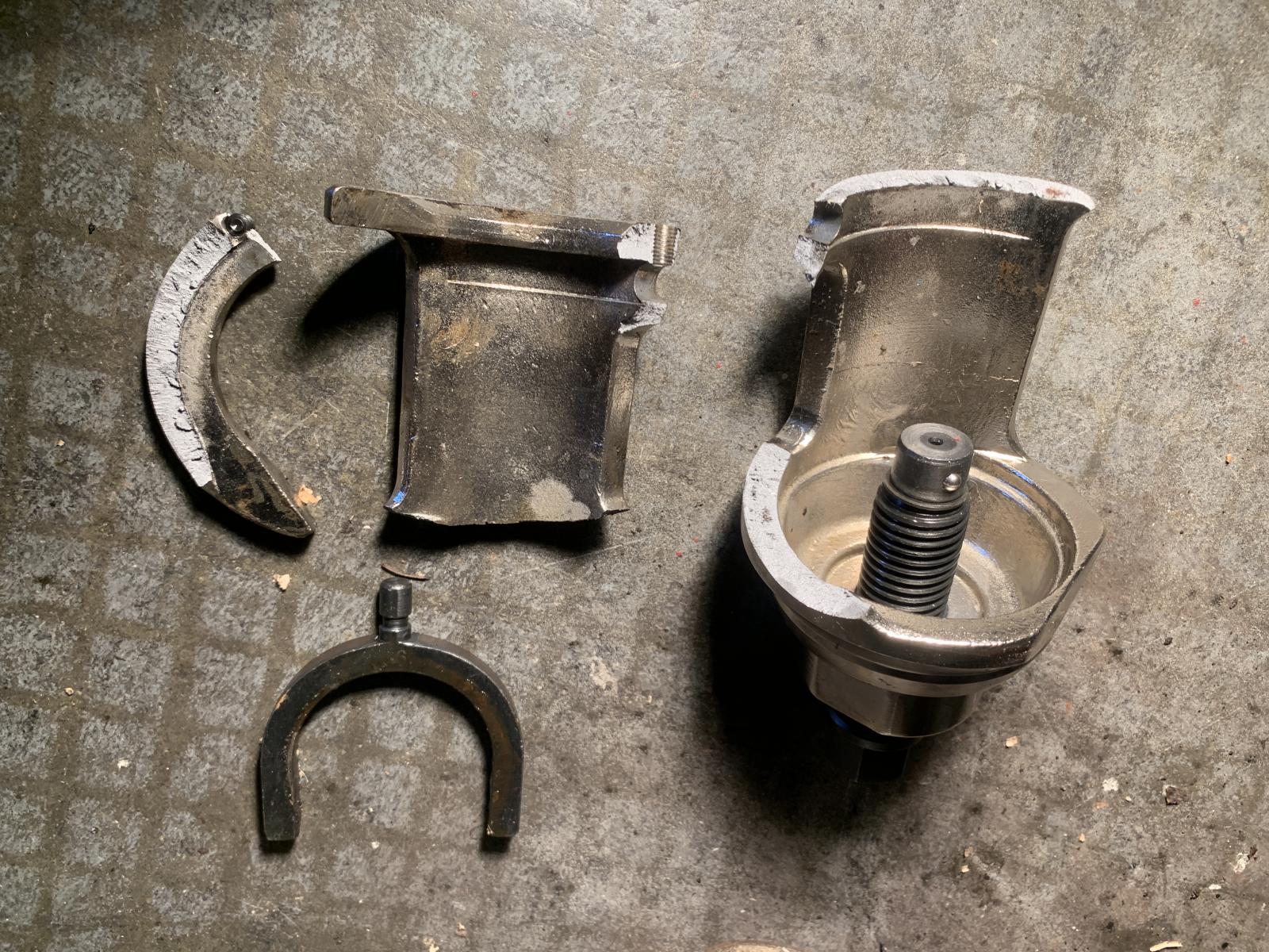 Image may have been reduced in size. Click image to view fullscreen.