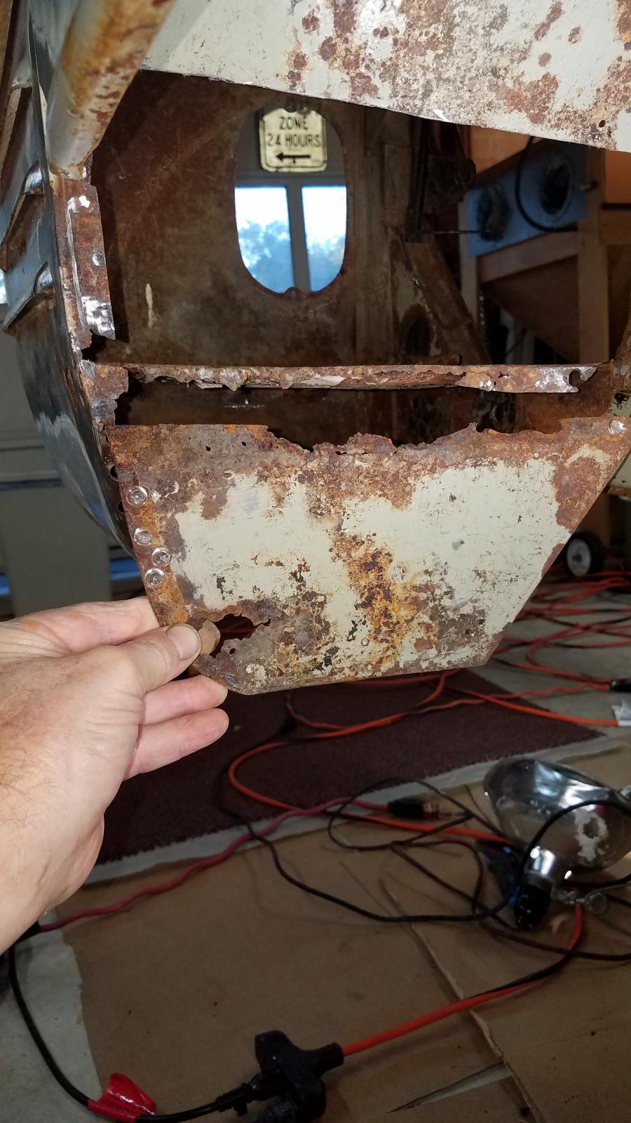 Image may have been reduced in size. Click image to view fullscreen.