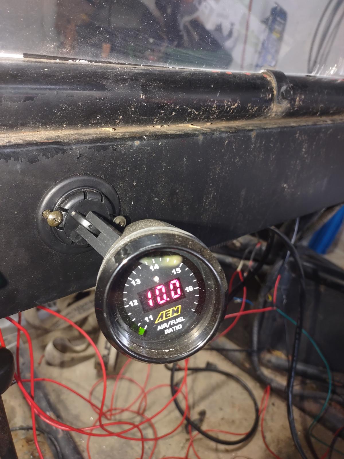 Image may have been reduced in size. Click image to view fullscreen.