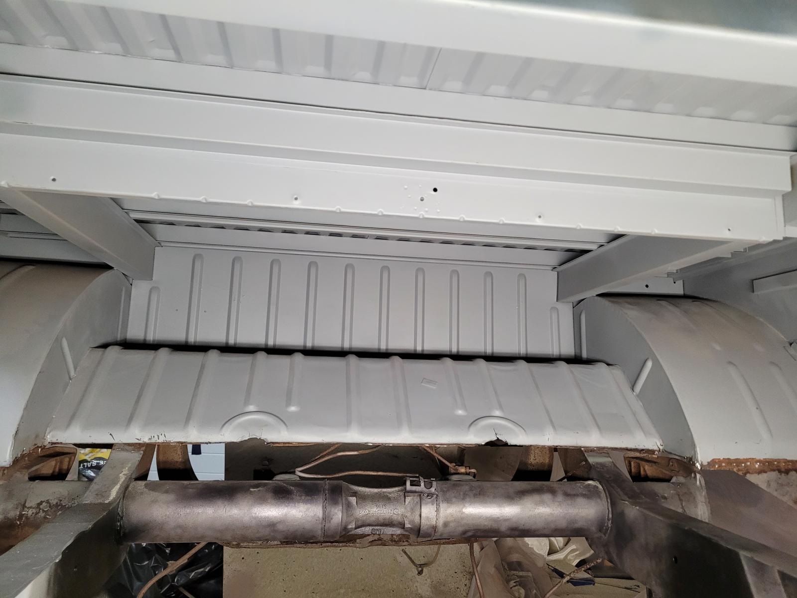 Gallery 63 double cab gas compartment