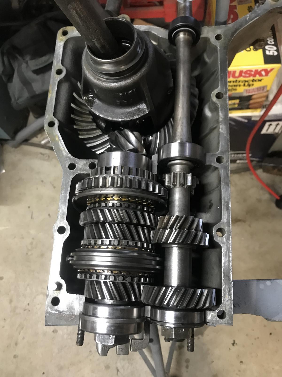 Gallery Split case transmission