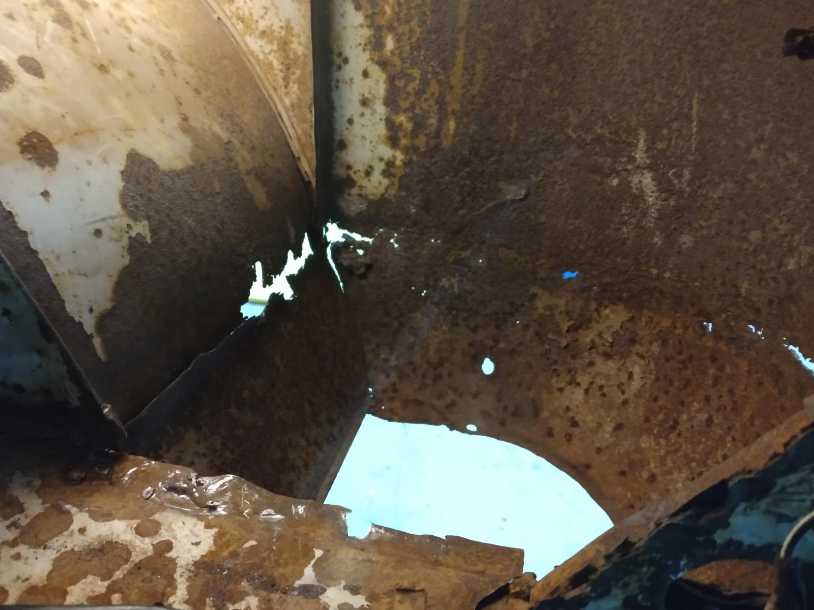 Image may have been reduced in size. Click image to view fullscreen.