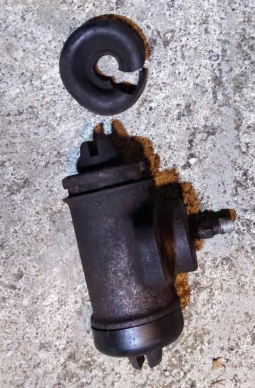 Image may have been reduced in size. Click image to view fullscreen.